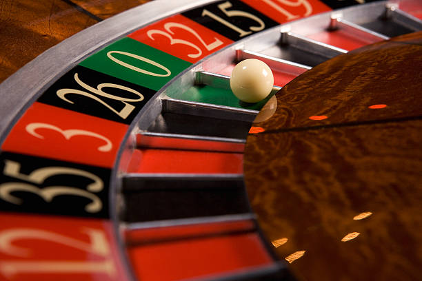 salaktoto login live-dealer blackjack table with multi-camera view and chat interface